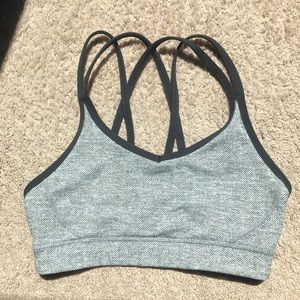 Manduka cross strap grayblack sports bra